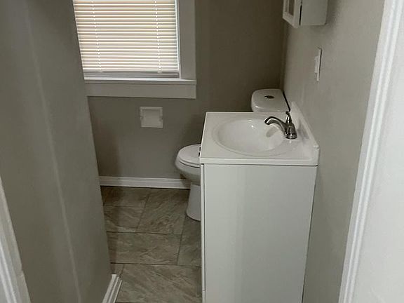 5th image of 1054 Kimball Ave