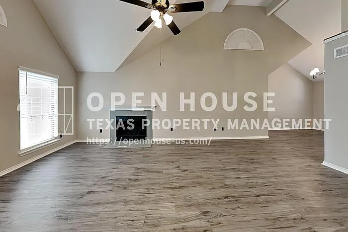 4161 Heartstone Dr — Photo 3