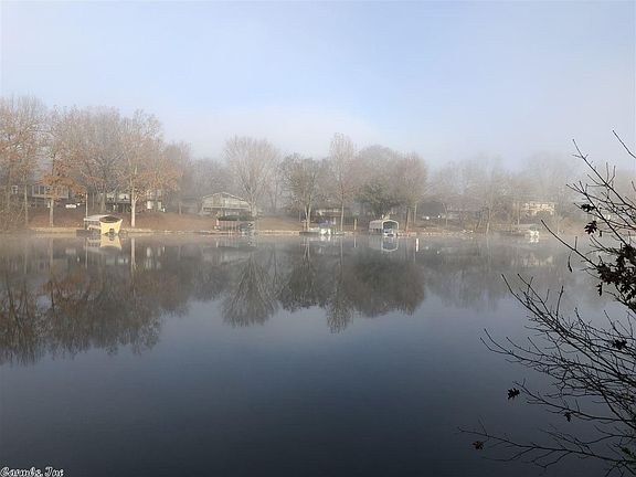 3rd image of Wyandotte Dr