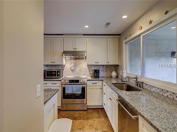 5th image of 5 Newport Dr APT 6201