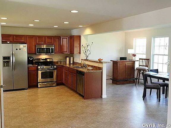 5th image of 4435 Millstream Dr