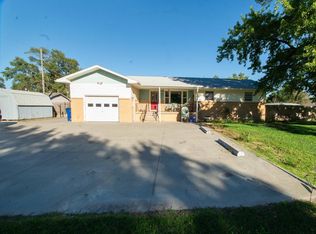 110 S Cedar St, Goessel, KS 67053