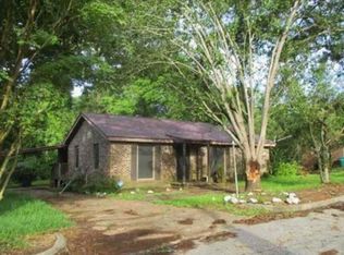 107 Wheatland Cir, Eutaw, AL 35462