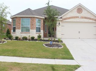 419 Winchester Dr, Celina, TX 75009