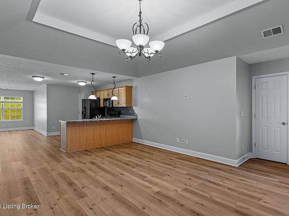 5th image of 7108 Emily Ann Ln