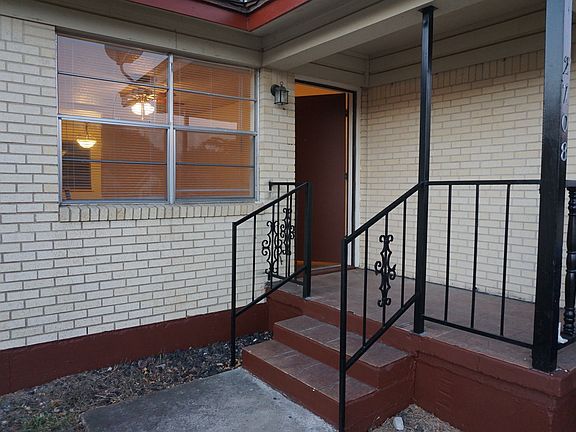 2nd image of 2708 Live Oak Dr