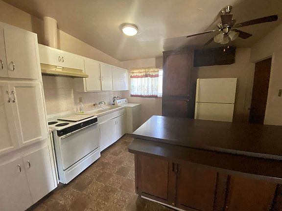 5th image of 452 W Myers Ave