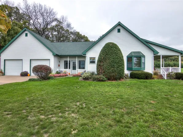 19595 E Dolotta Road, Augusta, WI 54722