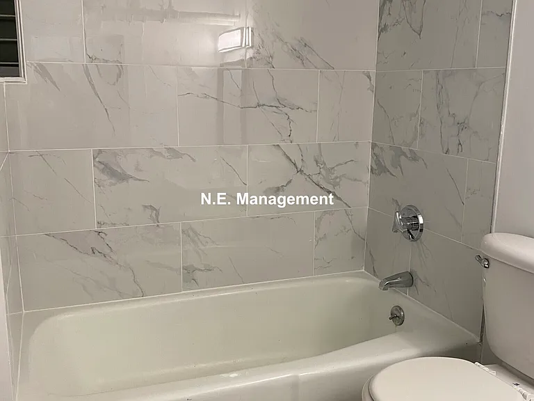 1506 Commonwealth Ave #10G — Photo 6