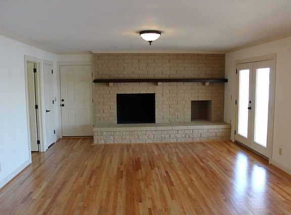 4th image of 6185 Sunrise Ln