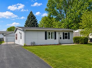 2006 E 7th St, Sterling, IL 61081