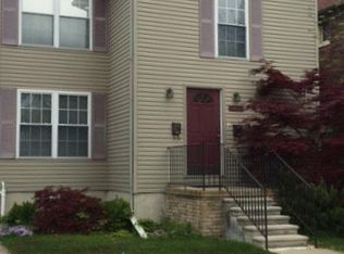 1008 Lakepointe Ave, Grosse Pointe, MI 48230