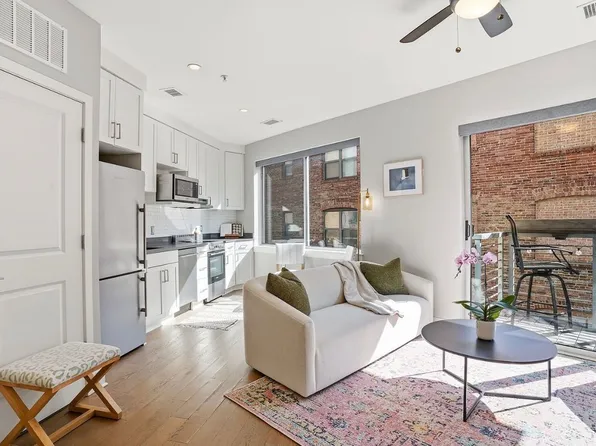 2550 17th St NW Unit 305, Washington, DC 20009