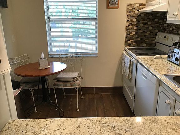 4th image of 7410 NW 1st Street #202