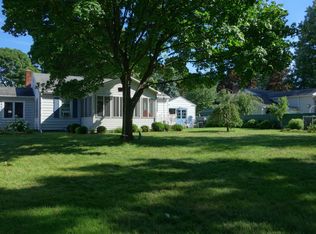 132 Shore Rd, Burlington, VT 05408