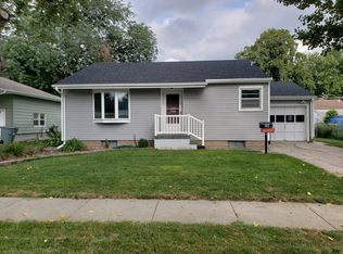 302 N 13th Pl, Norfolk, NE 68701
