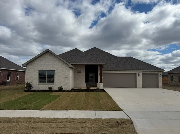 160 N Bloodhound Ave, Farmington, AR 72730
