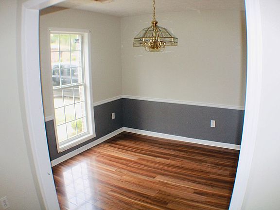 Office/playroom 