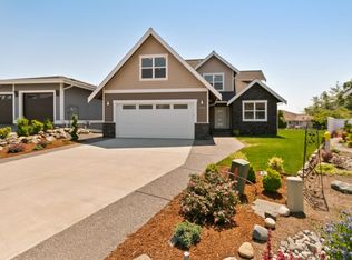 5943 Pacific Heights Dr, Ferndale, WA 98248