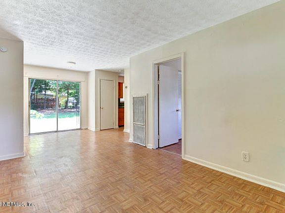 3rd image of 9429 Gisborne Dr