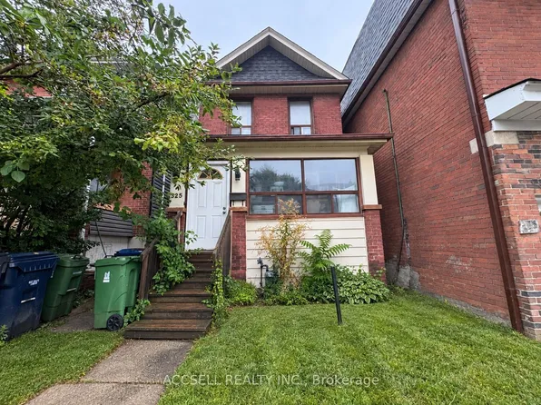 325 Greenwood Ave, Toronto, ON M4L 2R6