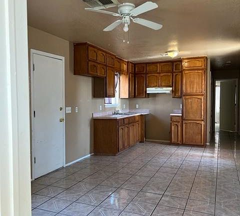 2nd image of 330 Valle Del Carmen Dr #A