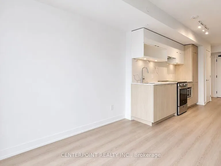 100 Queen St E #1509 — Photo 2