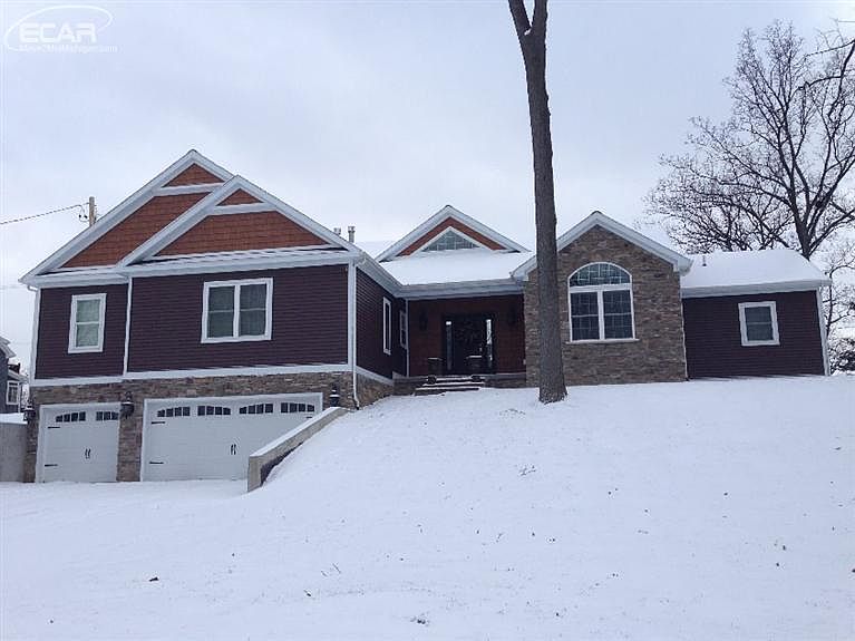1st image of 12124 Mantawauka Dr