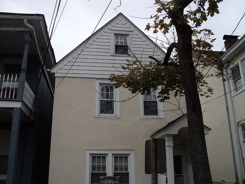 1st image of 20 S Eckar St