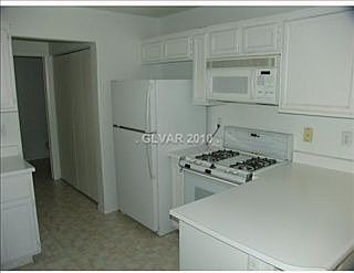 4th image of 4005 Cape Sand Dr