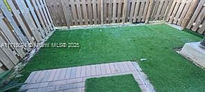 4th image of 21094 NE 8th Ave