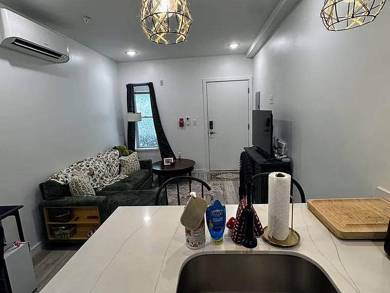 6161 Walnut St #1E — Photo 20