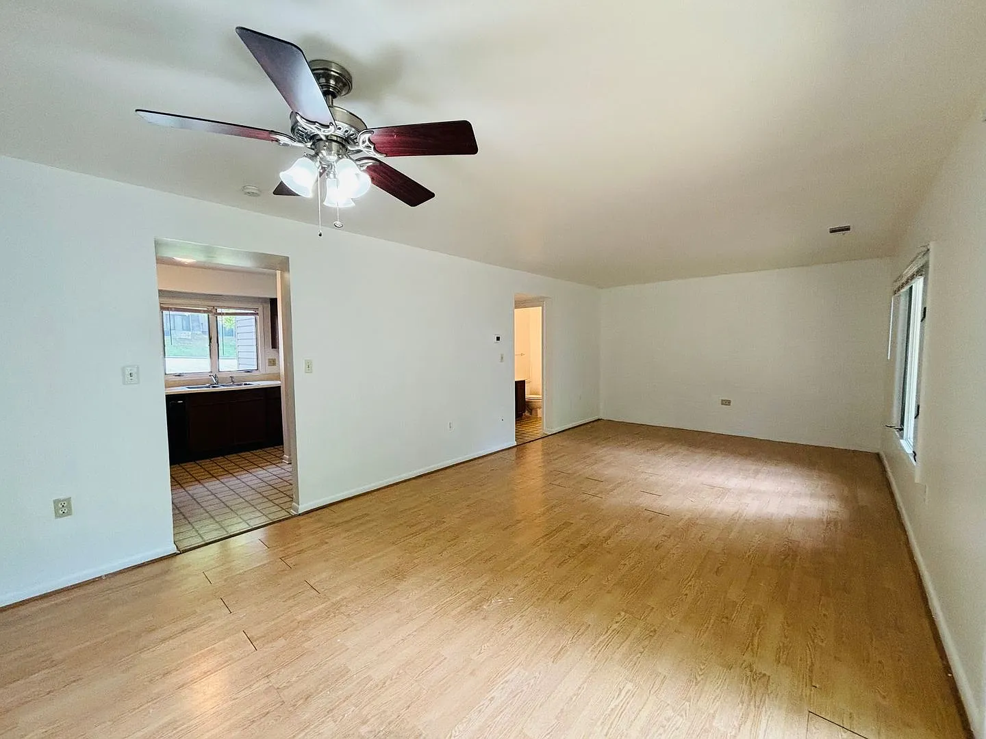 3 Bedroom 2.5 Bath Townhouse — Photo 3
