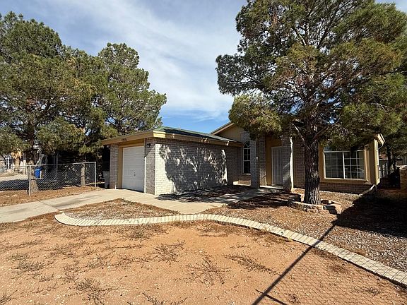 3rd image of 11920 Kings Crest Dr