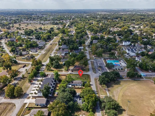 979 Conklin St, Houston, TX 77088