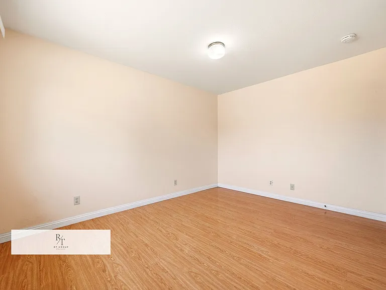 5934 1/2 Alessandro Ave — Photo 21