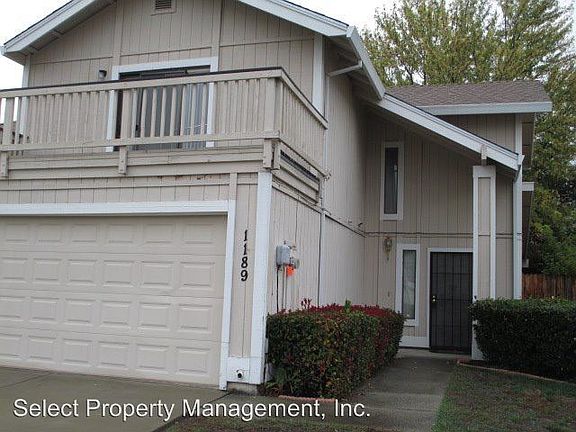 2nd image of 1189 Green Hill Dr