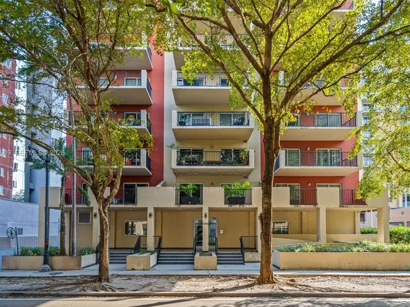 3410 Coral Way APT 904, Miami, FL 33145