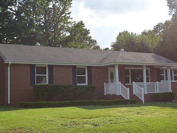 3rd image of 4028 Summerset Dr