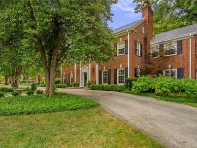 5801 Ward Pkwy, Kansas City, MO, 64113