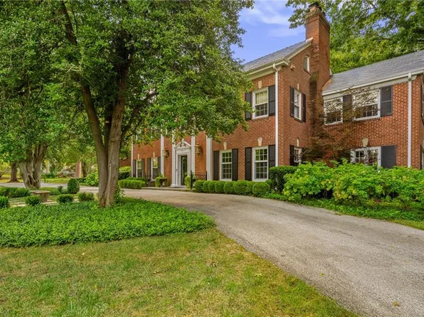 5801 Ward Pkwy, Kansas City, MO 64113