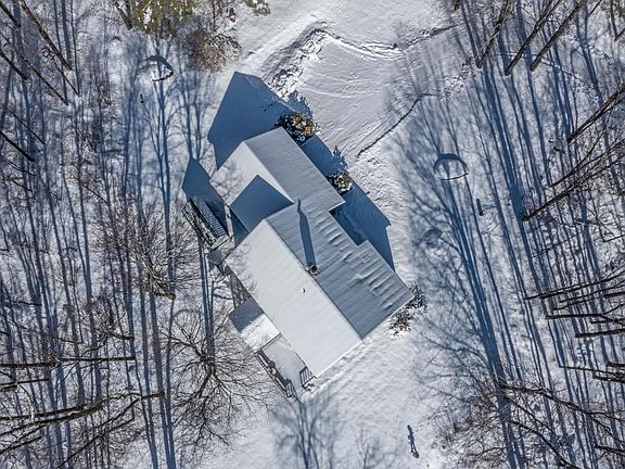 4th image of 47 Mt Vista Road