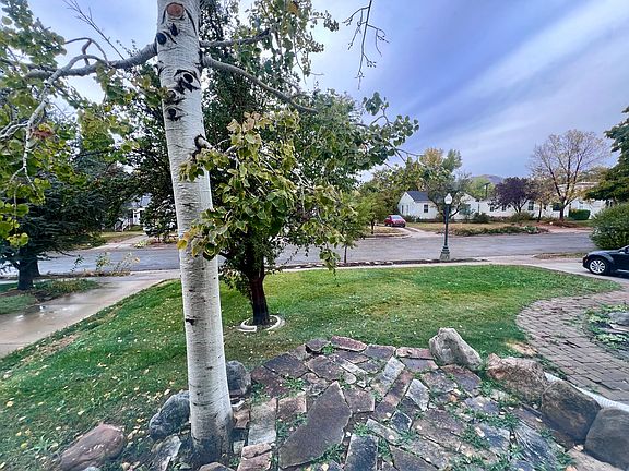 2nd image of 1760 E Ramona Ave