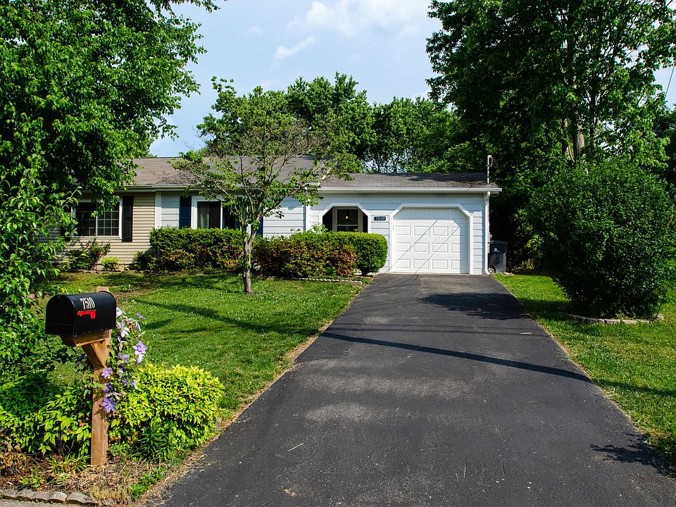 1st image of 7510 NW Chatham Cir