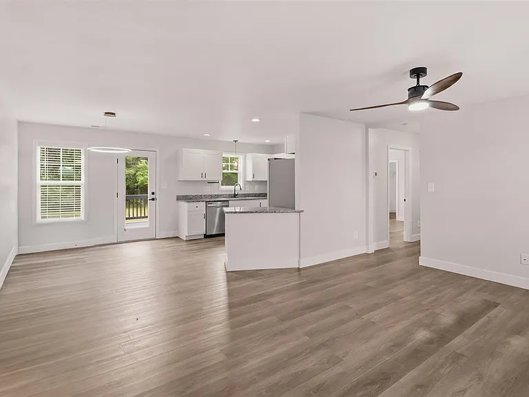 170 Starlight Dr — Photo 12