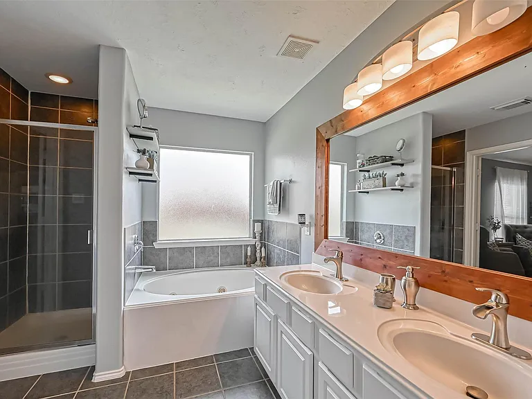 22210 Bellow Glen Dr — Photo 19