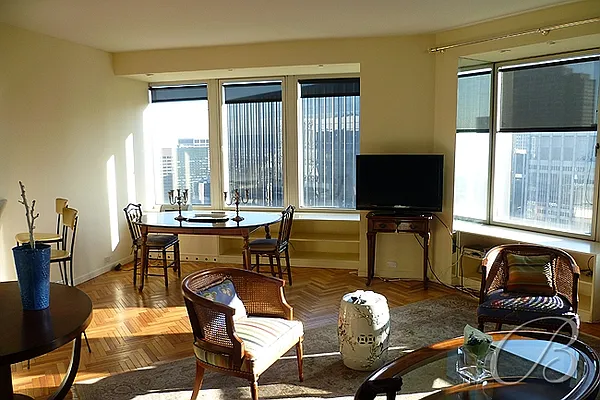 Rented by Bellmarc Realty | media 5