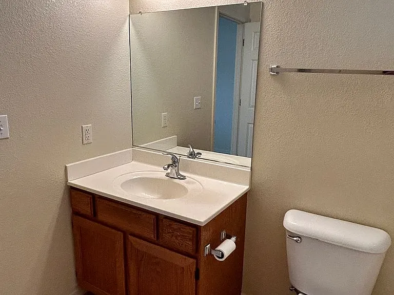 2139 Moyo Dr — Photo 10