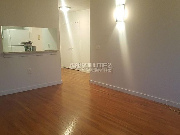 5th image of 132 W 112th St APT 1D