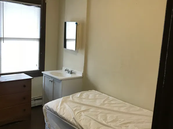 260 Middlesex St Unit 37, Lowell, MA 01852